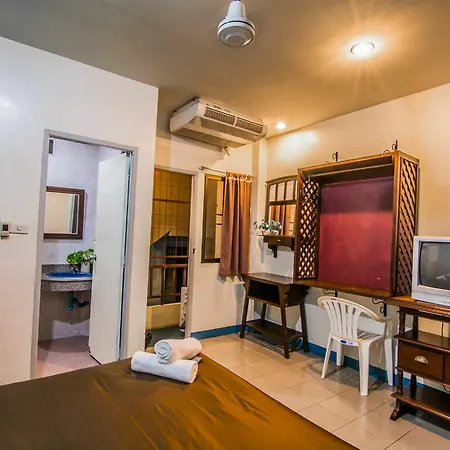 Hotel Sutus Court 5